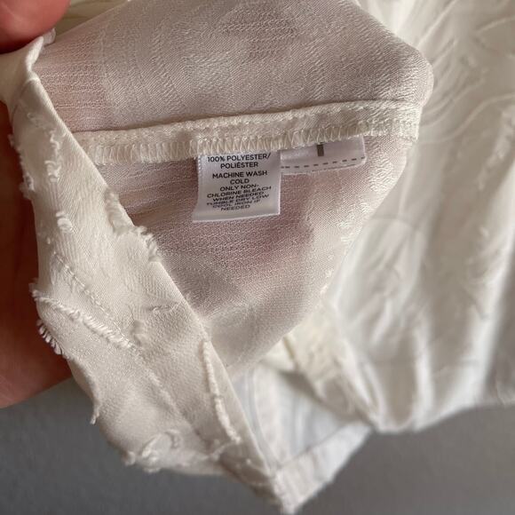 LOFT Off White Textured Blouse Size Small - Picture 5 of 7